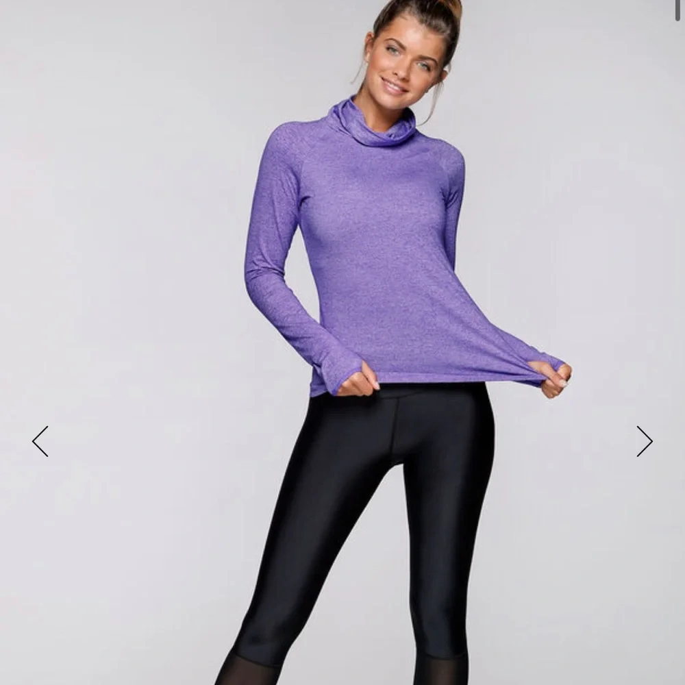 HP! ๐๐ Lorna Jane Excel Top - Picture 1 of 7